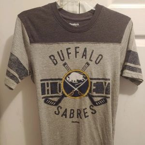 Buffalo Sabres Reebok NHL Short Sleeves Gray T-Shirt. YOUTH LARGE 14-16 NWOT